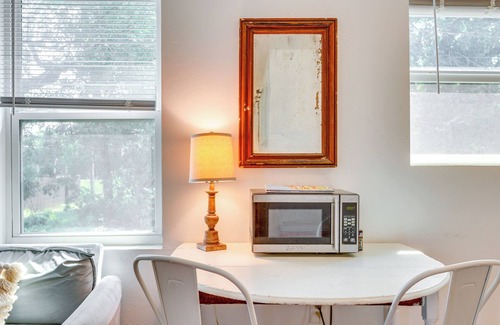 Central Oklahoma City Apartment | Cozy Studio in Heart of OKC Plaza District!