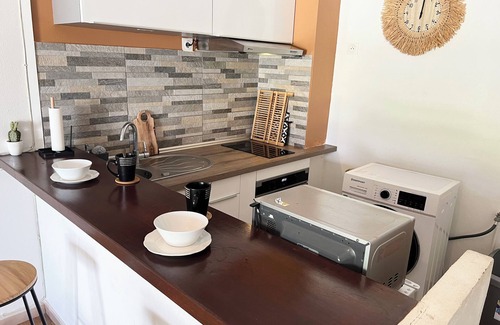 Bas du Fort Apartment | Cozy studio in Le Gosier 2 minutes from the beach