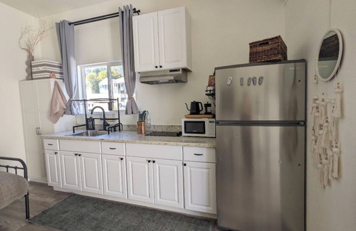 Vallejo Apartment | Cozy studio in lovely Vallejo with WiFi access