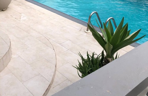 Bonne Terre Apartment | Cozy Studio in the Heart of Rodney Bay with King Bed, Walk to Beach