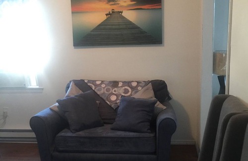 Queens Apartment | Cozy Studio Near Rockaway Beach Come enjoy the ocean as desired !