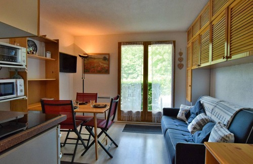 Bernex Apartment | Cozy Studio Near Ski Lifts and Hiking Trails