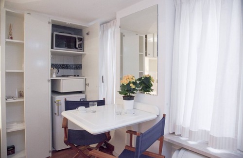 Rione VIII Sant'Eustachio Apartment | Cozy Studio Pantheon