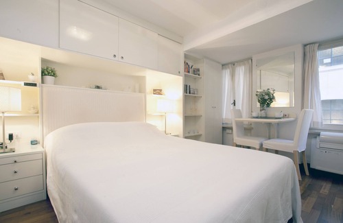 Rione VIII Sant'Eustachio Apartment | Cozy Studio Pantheon