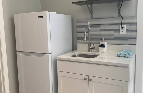 Clermont Apartment | Cozy Studio Private Entrance 30 Minute From Disney and Universal Studio All new