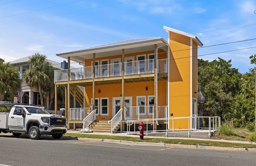 Cedar Key Apartment | Cozy Studio Retreat Above Cedar Key Island Bakery