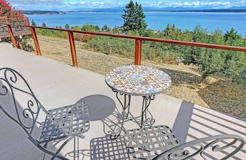 Camano Island Apartment | Cozy Studio Retreat | Camano Club Beach Access