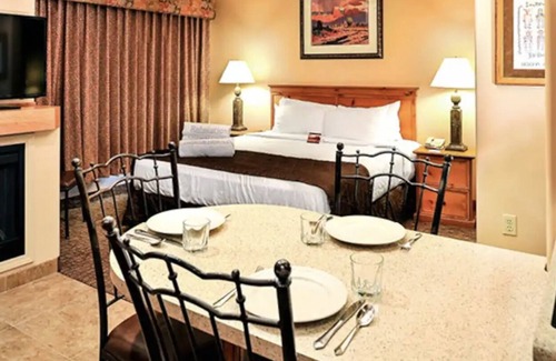 Oak Creek Resort | Cozy Studio Suite @ Bell Rock Inn