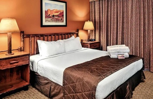 Oak Creek Resort | Cozy Studio Suite @ Bell Rock Inn