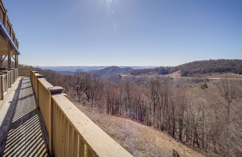 Apple Ridge Apartment | Cozy Studio w/ Mountain Views by Blowing Rock