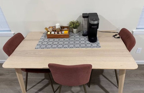 Ampere Apartment | Cozy Studio w/Queen + Laundry