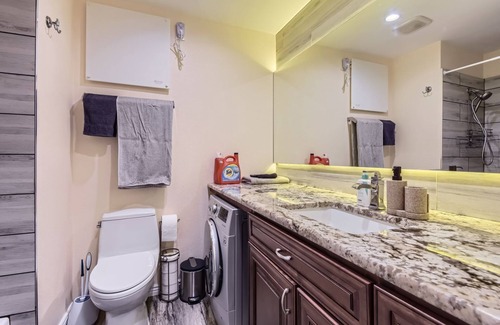 Greenwood Village Apartment | Cozy studio with fitness room and AC in delightful Greenwood Village