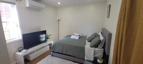 Calverton Apartment | Cozy Studio Walk to Shops, Quick Drive to DC