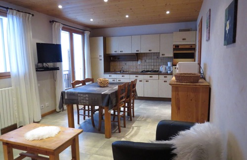 Le Grand-Bornand Apartment | Cozy studio with balcony in Grand-Bornand, pets allowed, private parking