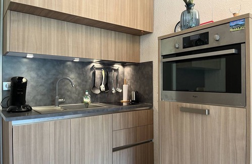 Villard-de-Lans Apartment | Cozy Studio with Balcony near Ski Slopes and Town Center - Sleeps 4
