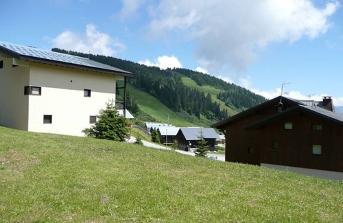 Les Saisies Apartment | Cozy Studio with Balcony in Les Saisies, Sleeps 4, Central Location