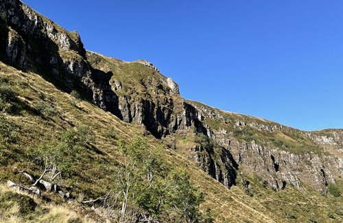 Laveissiere Apartment | Cozy studio with balcony, pets allowed, Le Lioran