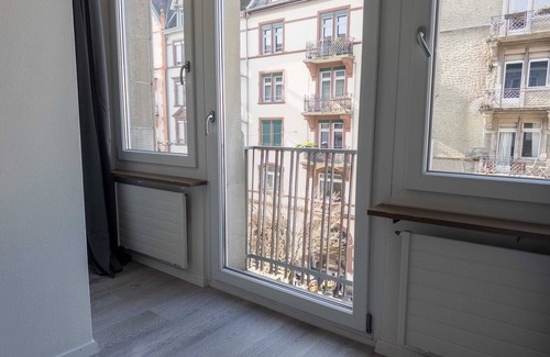 Sihlfeld Apartment | Cozy Studio with Balcony in the City BE37