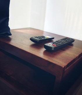 Thane West Apartment | Cozy studio with Dolby Sounds Hiranandani Estate