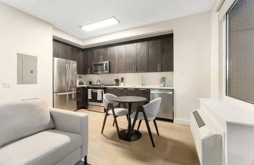 Queens Apartment | Cozy studio with fitness room, WiFi in lovely Queens