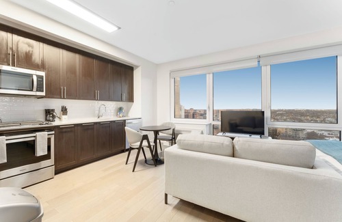 Queens Apartment | Cozy studio with fitness room, WiFi in lovely Queens
