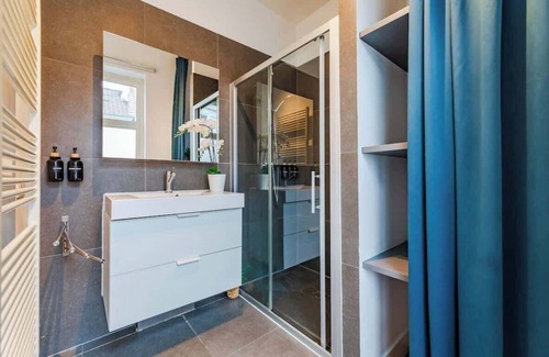 Lower Town Apartment | Cozy Studio with Unesco Views