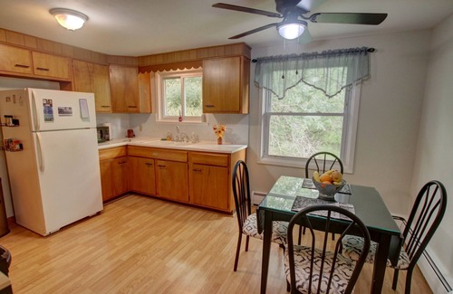 Lackawanna Apartment | Cozy Stylish Apartment very close to Highmark Stadium