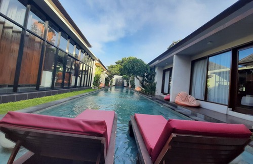 By Pass Ngurah Rai Villa | Cozy suite Lagoon Pool view