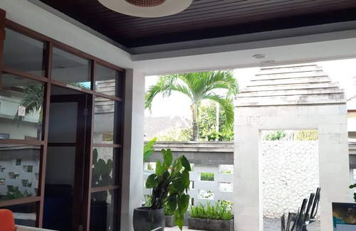 By Pass Ngurah Rai Villa | Cozy suite Lagoon Pool view