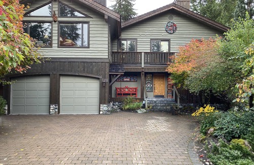 Whistler Apartment | Cozy Suite w/Landscaped Yard - Mtn Views - Near Lost Lake Trails & Tennis Crts