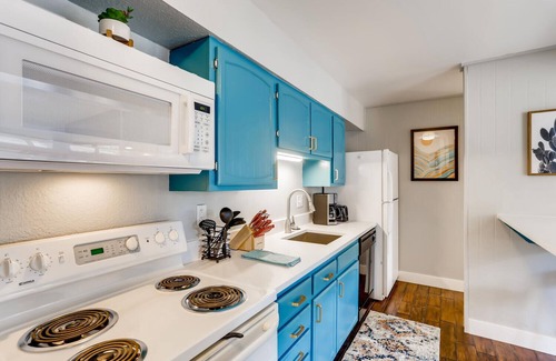 Peak 8 Condo | Cozy, Sunny Peak 8 Condo – Updated, Vaulted Ceilings, Hot Tub & Shuttle Access