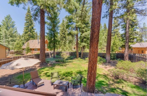 Carnelian Bay Cabin | Cozy Tahoe Cabin for Ski & Lake