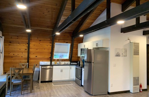 Mountain View Estates Cabin | Cozy Tahoe Cabin Nestled in the Forest - Next to Mountain Trails & Sledding Hills - Close to Heavenly