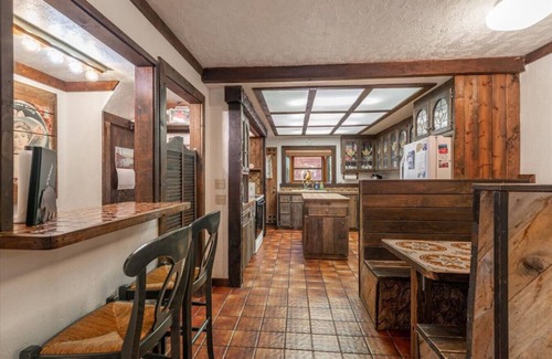 Homewood House | Cozy Tahoe Swiss Village Cabin!