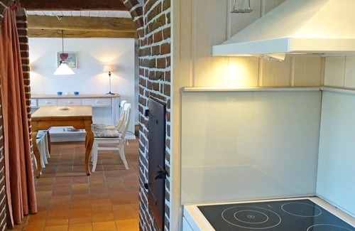 Nubelfeld House | Cozy thatched-roof house "Steernkiekers Hus" with lovingly landscaped garden in the idyllic countryside of Steinbergkirche, only 4 km from the Baltic Sea