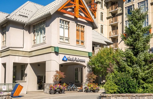 Whistler Village Apartment | Cozy third-floor studio with elevator, nearby golf, & fireplace - walk to lifts