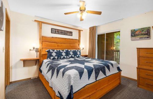 Indian Point House | Cozy Timbers - Charming Condo for 6 with Resort-style Amenities