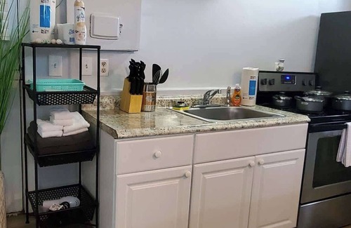 Lenoir City House | Cozy Tiny Home Near Downtown Lenoir City