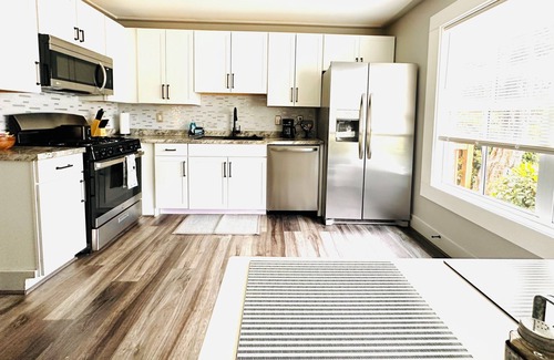 Smyrna House | Cozy townhome in lovely Smyrna with WiFi, AC