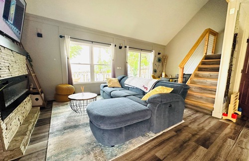 Smyrna House | Cozy townhome in lovely Smyrna with WiFi, AC