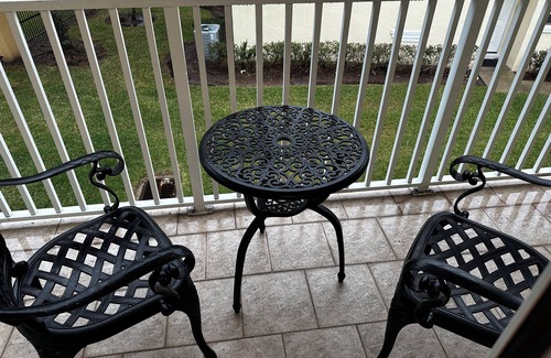 Cumbrian Lakes House | Cozy townhouse close to Disney, Universal parks, restaurant with prkg free