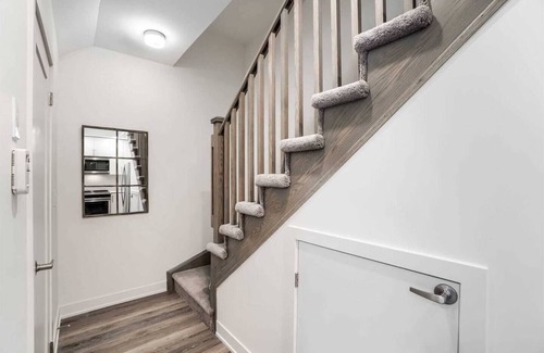 Erin Mills House | Cozy townhouse in the heart of Mississauga.