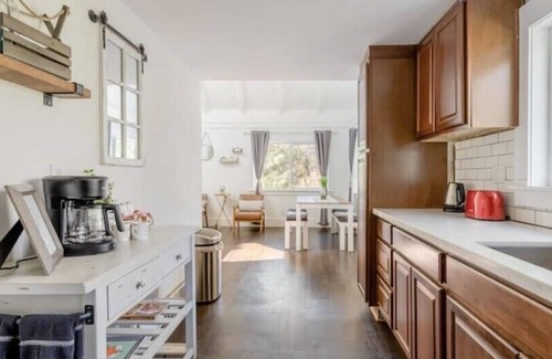 Cedar Glen House | Cozy Treetop A-Frame, Fireplace, Arcade Games, Record Player