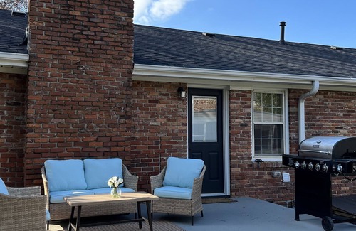 Covington House | Cozy two bedroom home with convenient access to downtown Covington!