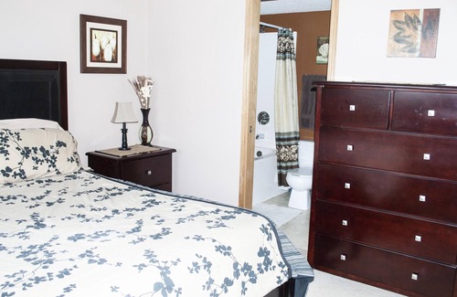 Red Deer Condo | Cozy Two Bedroom Plus a Den in Devonshire on the Park!