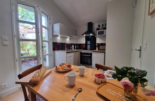 Saint-Galmier Cottage | Cozy unit with terrace and garden in Saint-Galmier