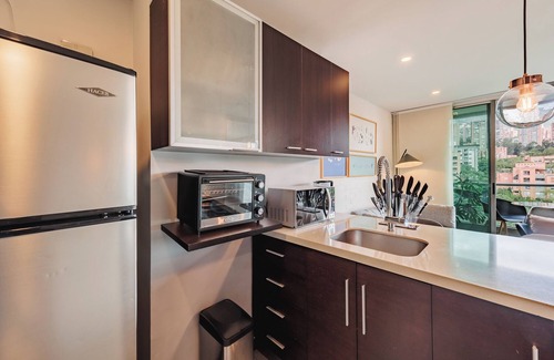 Las Lomas I Apartment | Cozy Unit with Unbeatable View in a Prime Location w/pool