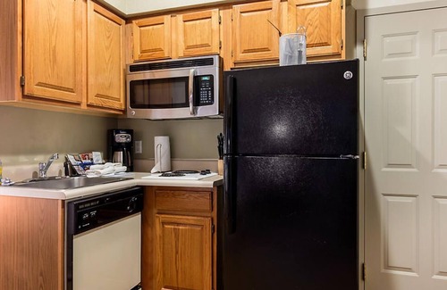 Branson Resort | Cozy units at The Falls Village Resort in Branson!