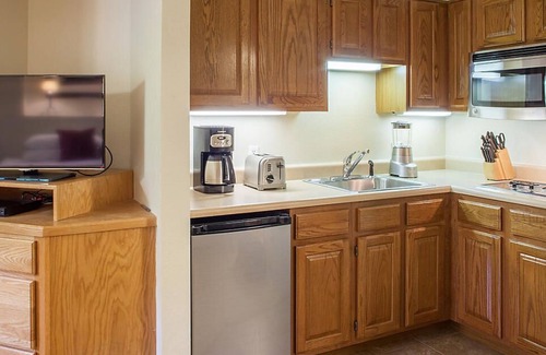 Branson Resort | Cozy units at The Falls Village Resort in Branson!