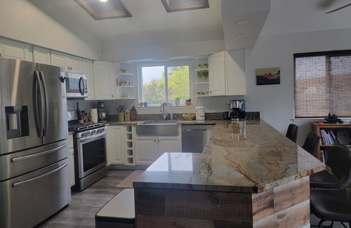 Dayton House | Cozy & Updated Home with Hot Tub